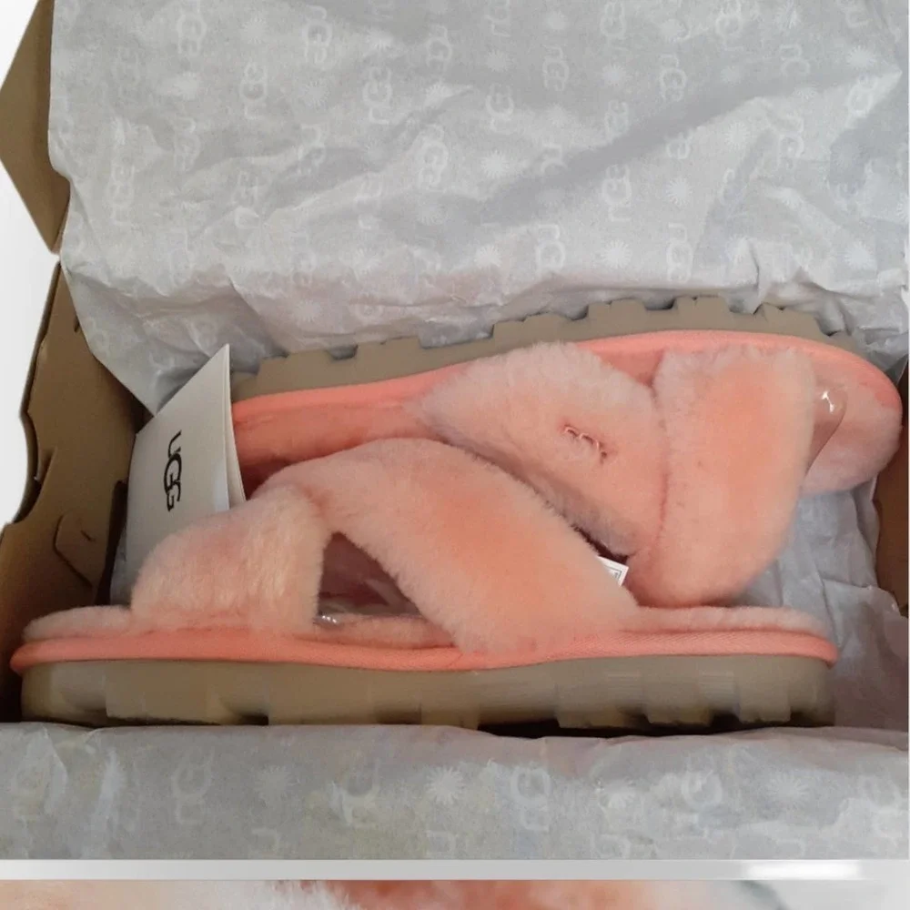 Ugg Fuzzette Beverly Pink Criss Cross Strap Fur Slippers Size 5 - Picture 4 of 12